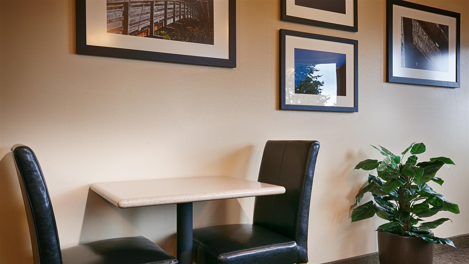 Best Western Plus Columbia River Inn Cascade Locks Dış mekan fotoğraf
